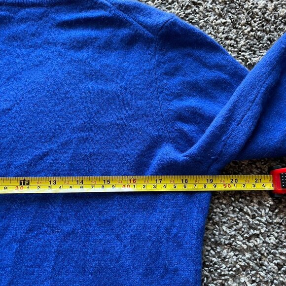 100% Cashmere Nordstrom Blouse Womens Large Chic Blue V-Neck Preppy Winter Top - Picture 5 of 8